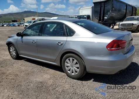 2013 Volkswagen Passat S z USA, uszkodzony, nr VIN 1VWAP7A37DC149900